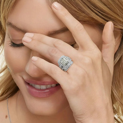 Anello con brillanti HALO